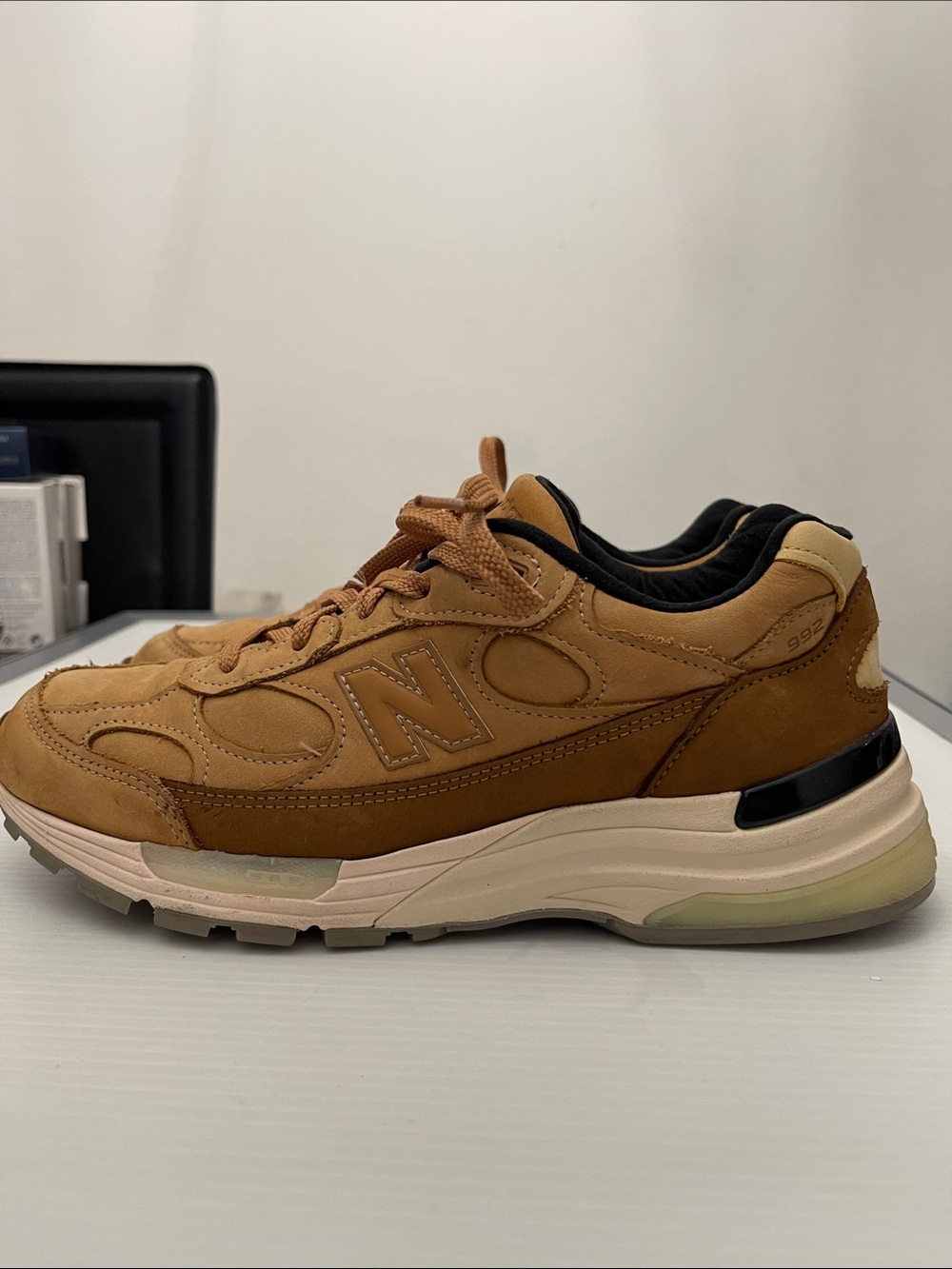 NEW BALANCE 992 WHEAT MADE IN USA RUNNING SNEAKERS MENS SIZE 9